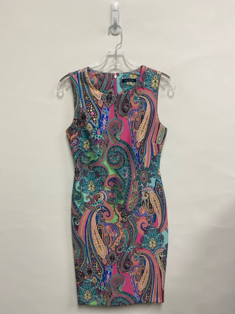 Tommy Hilfiger Size 2 Pink Green/Multi Paisley Sleeveless Ladies Dress