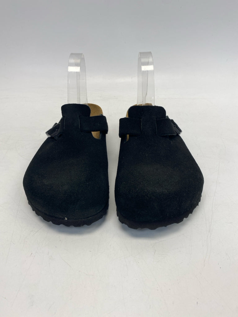 NWOT Birkenstock EU Shoe Size 39 US Shoe Size 8 Black Clogs