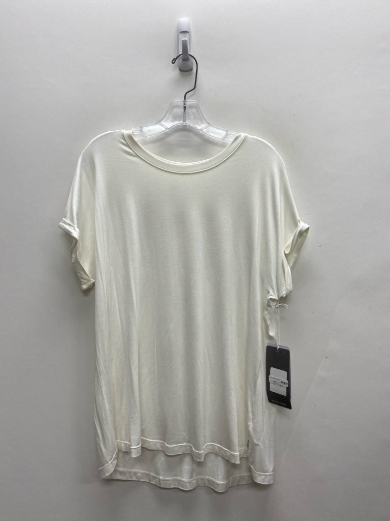 NWT Size M White Ladies Top