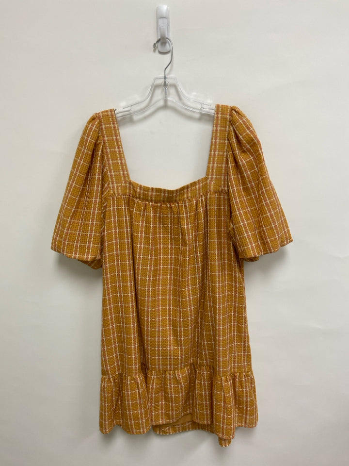 Marie Oliver Size L Orange Peach/White Plaid Short Sleeve Ladies Dress