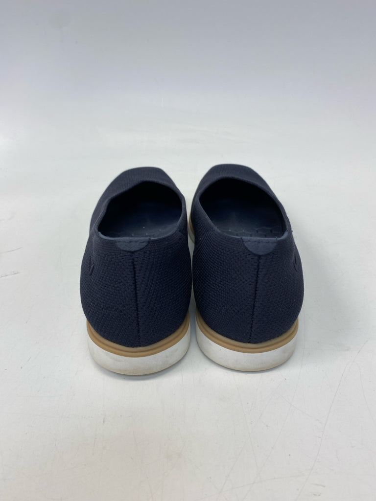 Vivaia  Size 7 Navy Fabric Flats