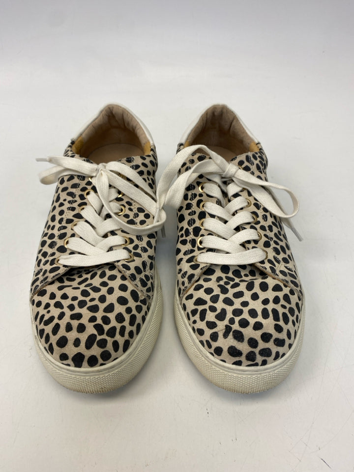 Jack Rogers  Size 8 Cream/Black Animal Print Sneakers