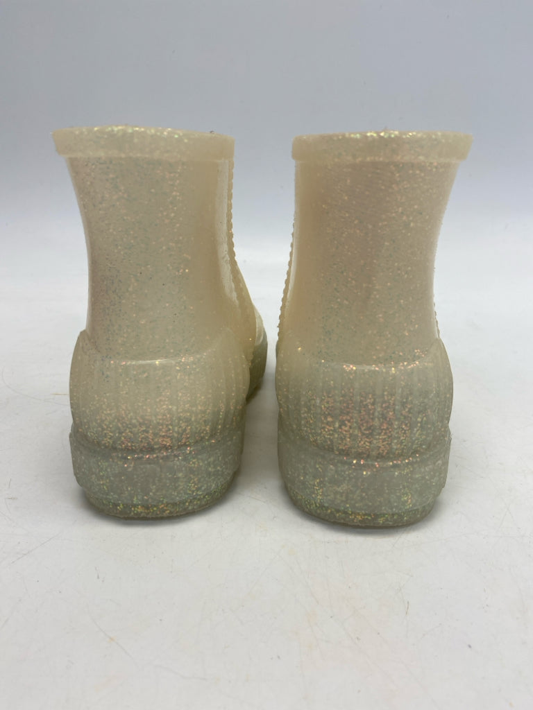 UGG SIZE 1 White Glitter Drizlita Rain Boot