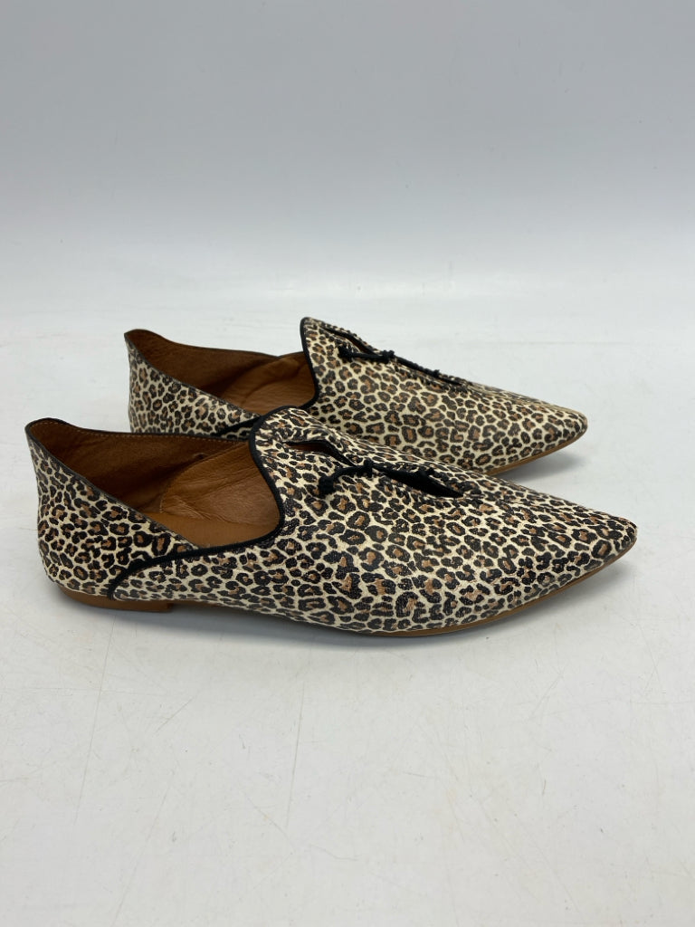 Free People  Size 7.5 38 Cream Brown/Blk Animal Print Flats