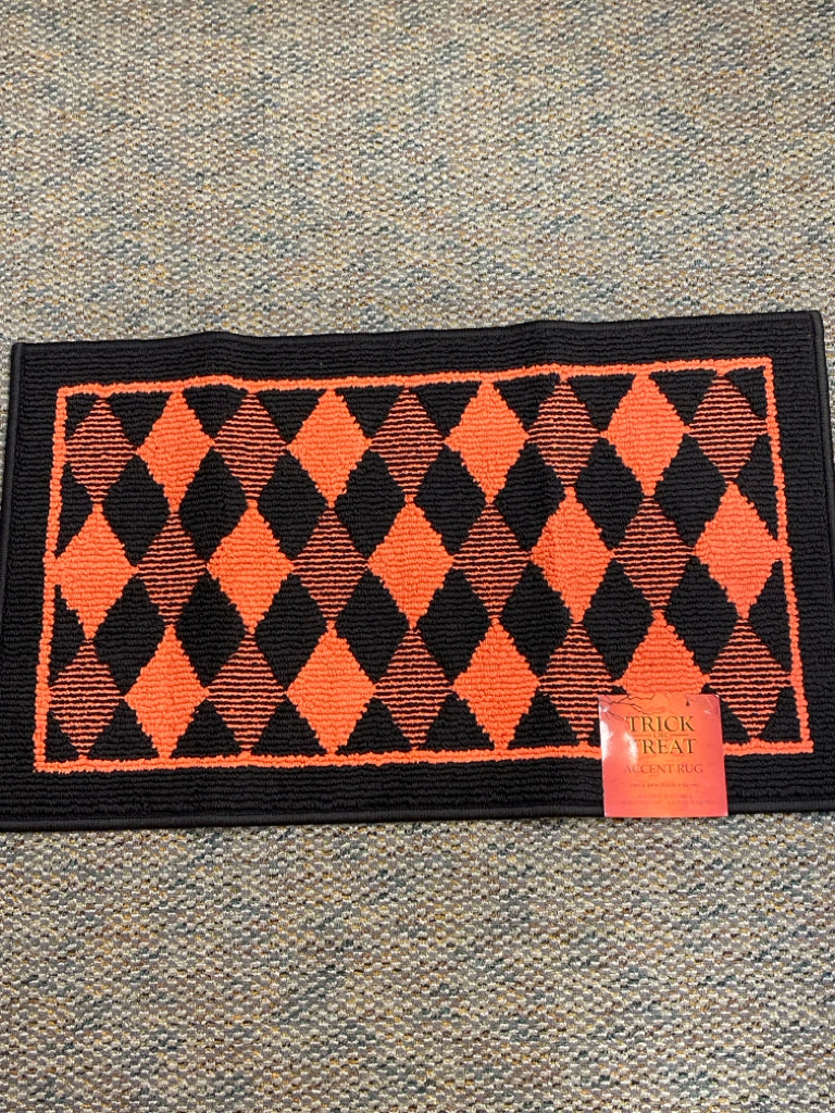 NWT Orange Black Diamond Print Halloween