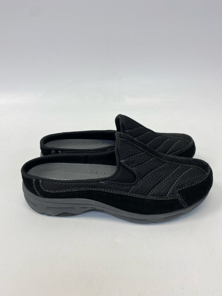 NWOT Easy Spirit  Size 8 Black Sneakers