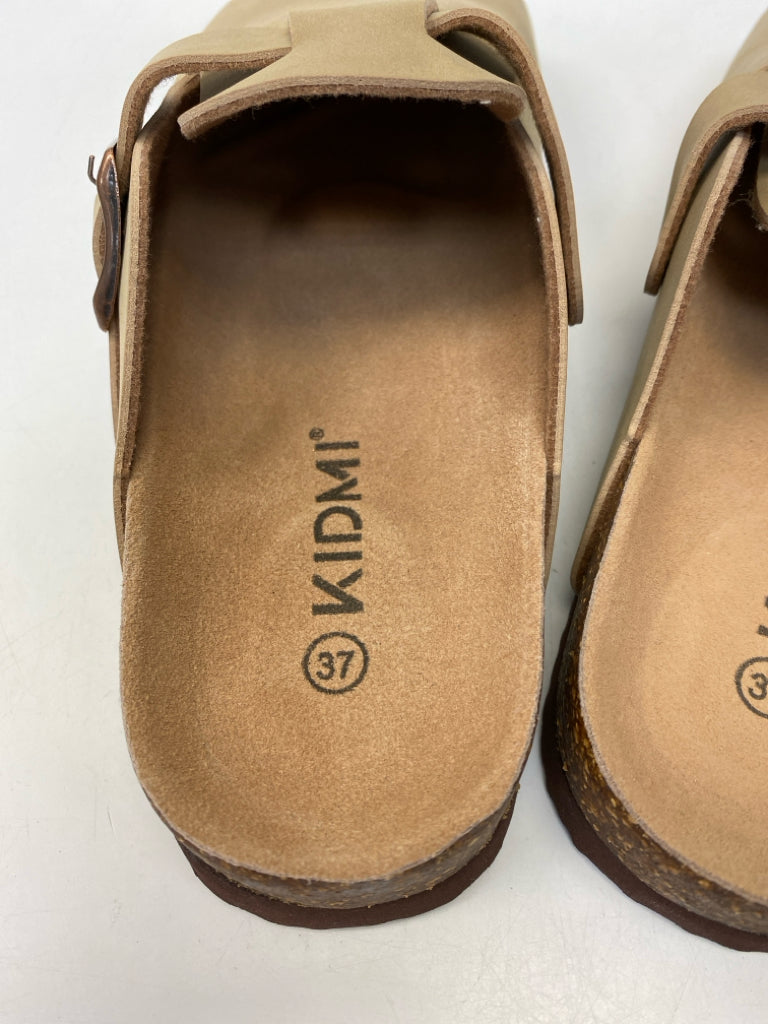 NWOT Kidmi Size 37 Brown Mules