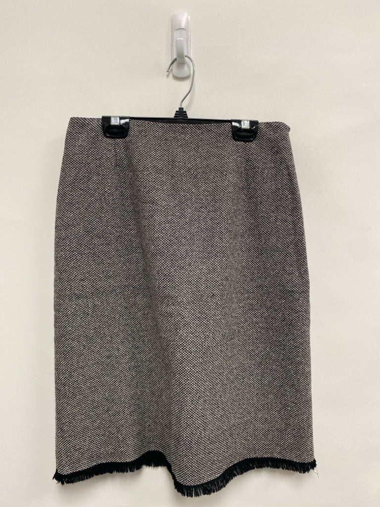 Size 4 Black Mottled Wool Blend Ladies Skirt