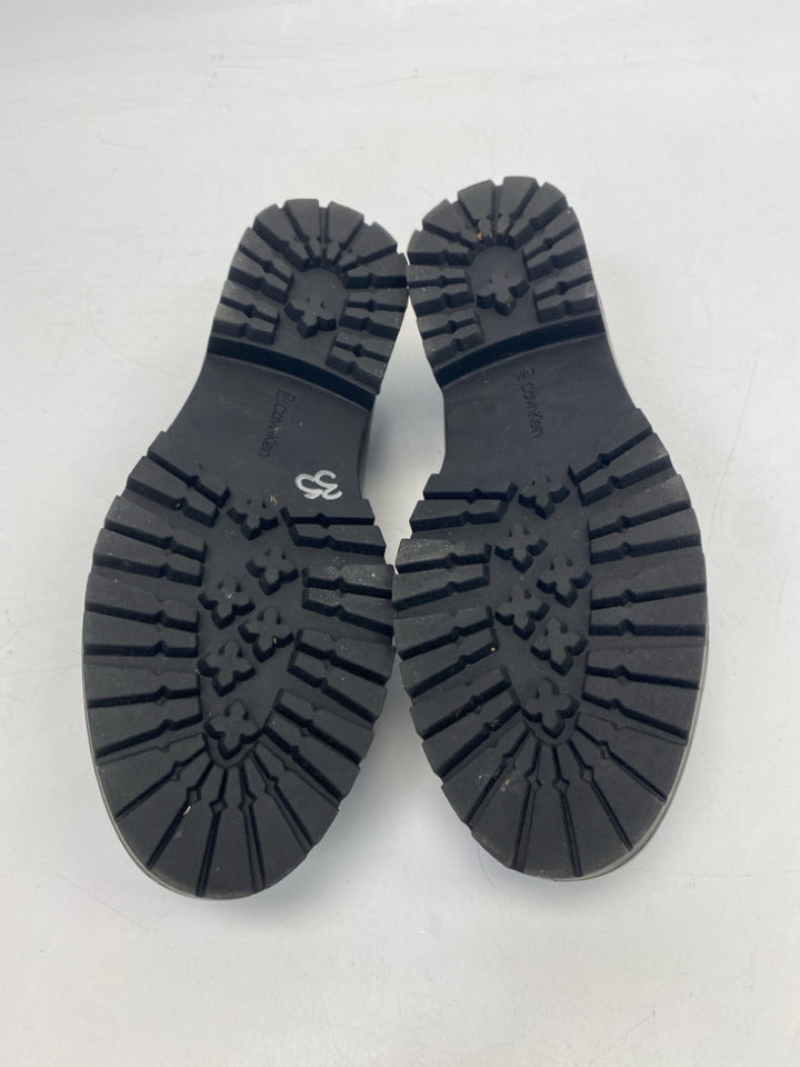 NWOT Calvin Klein  Size 6 Black Flats