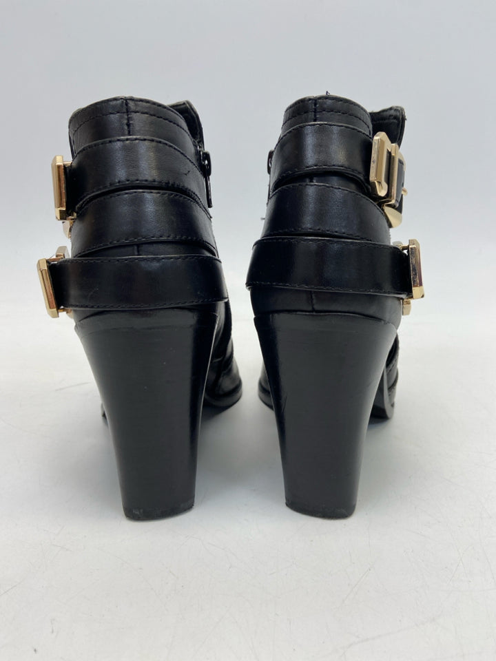 Gianni Bini US Shoe Size 9.5 Black Side Zipper Boots