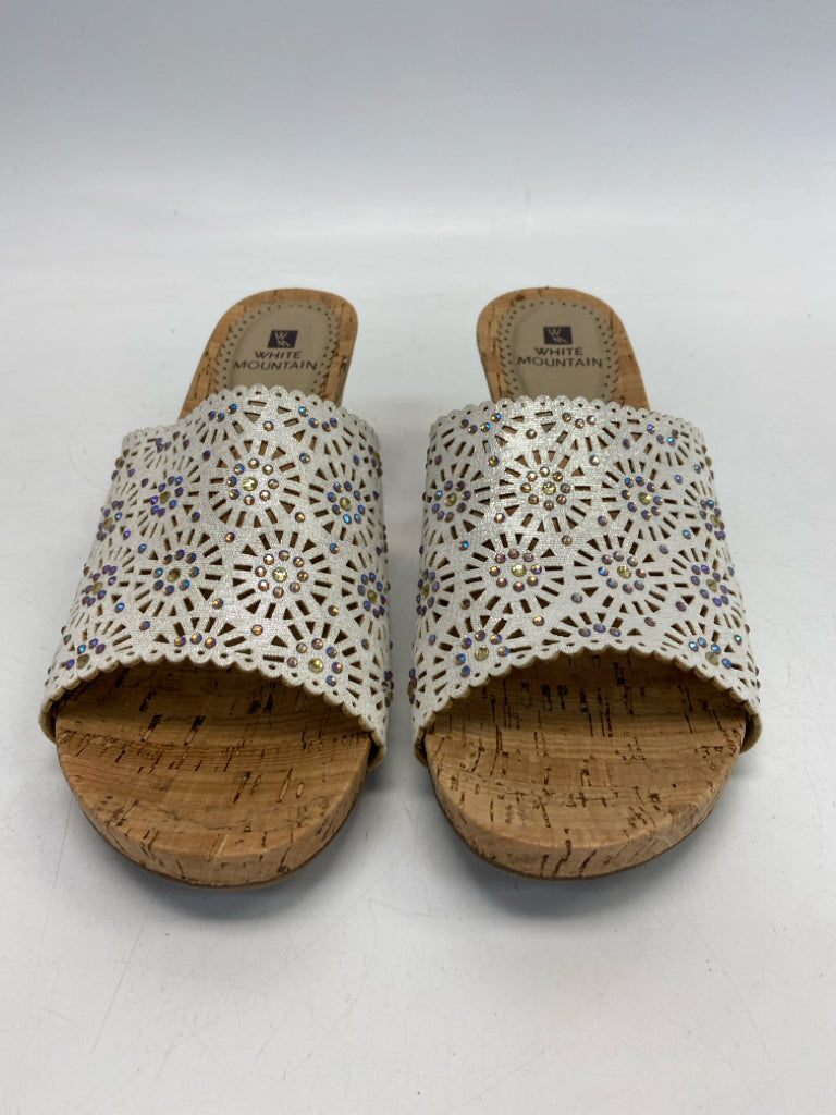 NWOT White Mountain  Size 7.5 Cream Rhinestone(s) Sandals