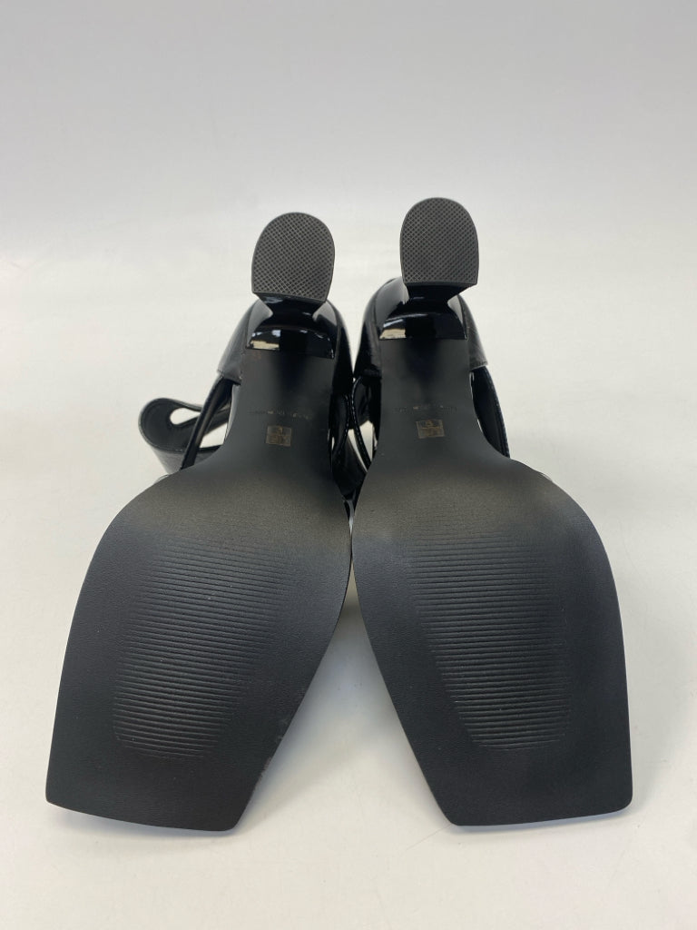 NWOT  Size 9 Black Zipper Patent Sandals