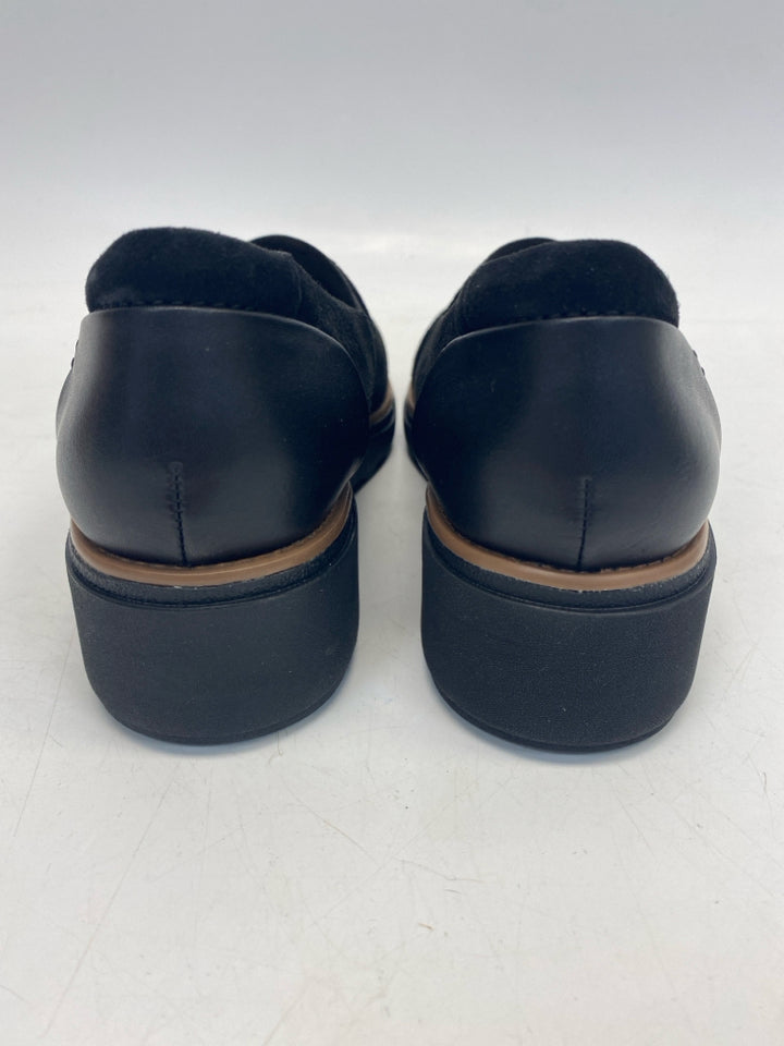NWT Clarks US Shoe Size 8.5 Black Suede Flats