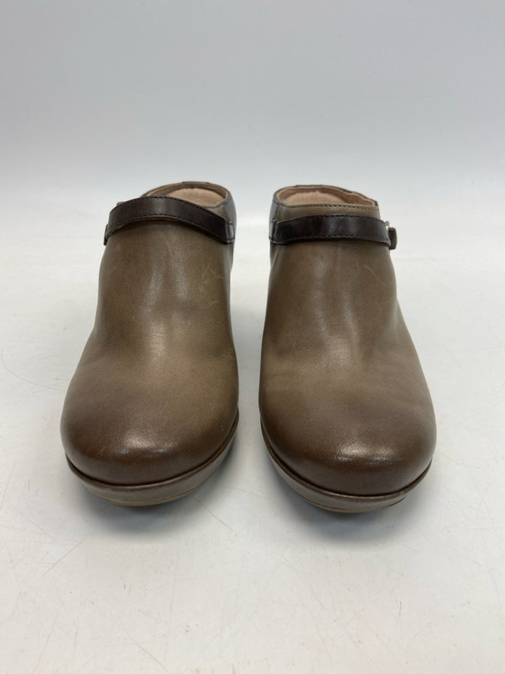 Dansko US Shoe Size 37 Taupe Clogs