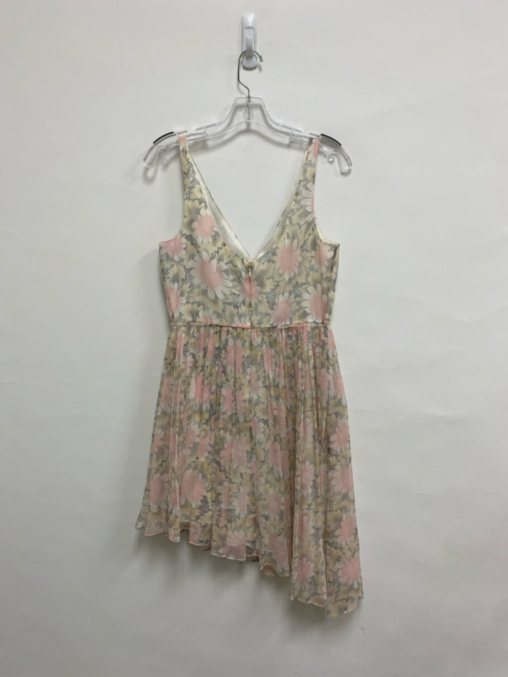Size 8 Beige/White Pink/Gray Floral Sleeveless Silk Ladies Dress