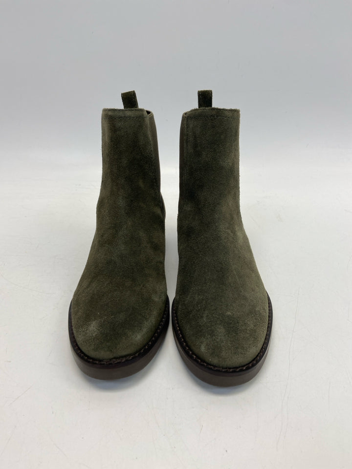 Talbots  Size 6.5 Green Boots