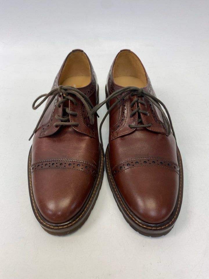 Size 9 Brown Lace-Up Men&