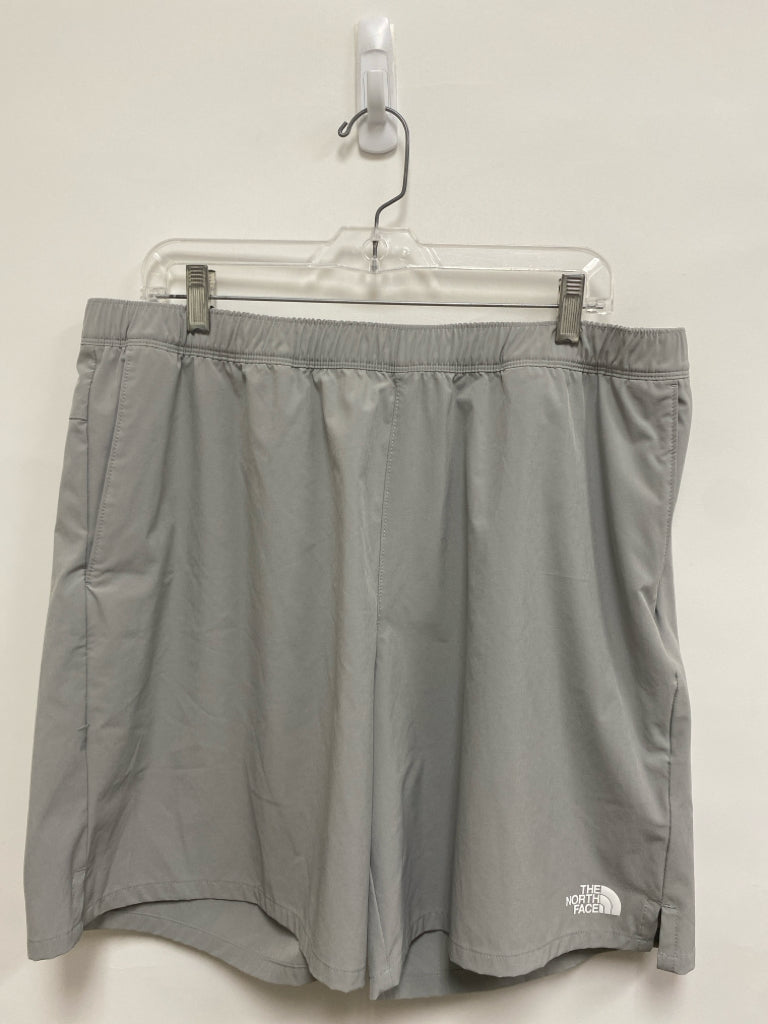 North Face Size XL Pale Gray Pull-on Men&