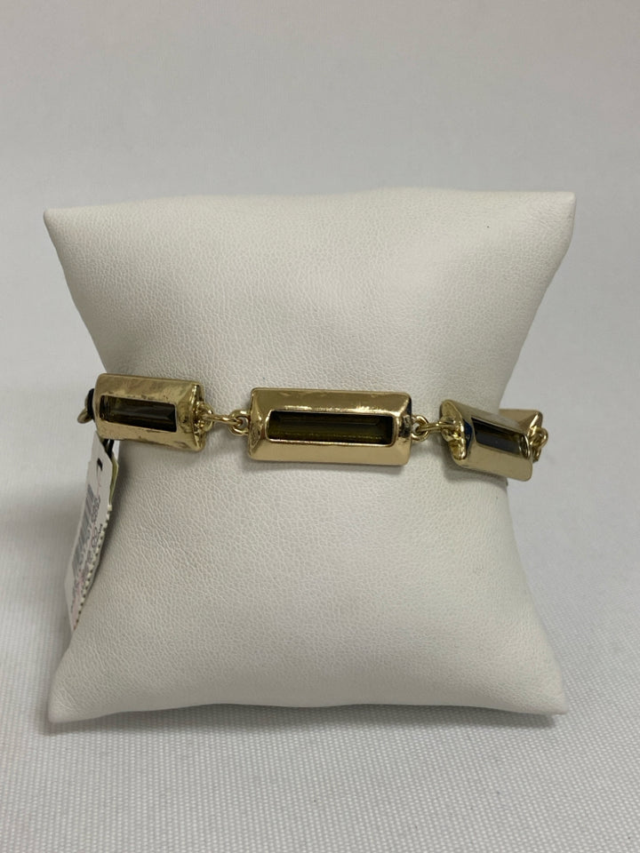 NWT Chico&