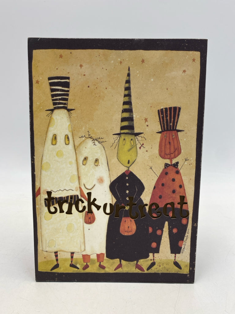 Tan Black/Multi Characters Halloween