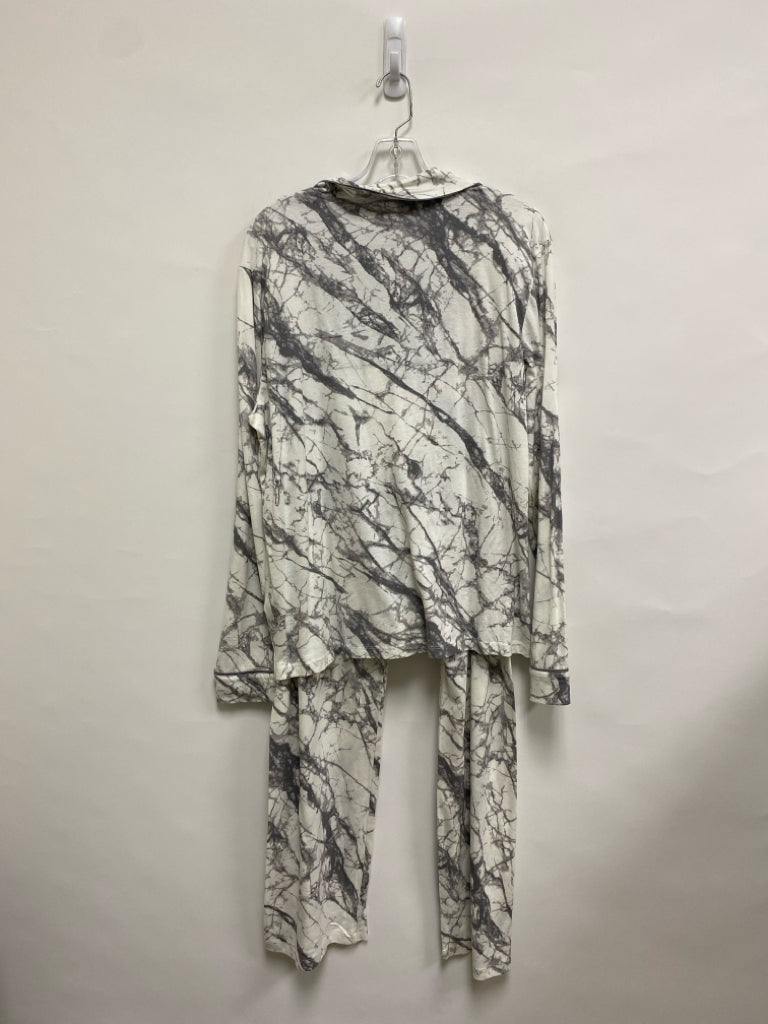 Size L White/Gray Marbled Ladies 2pc Pajamas
