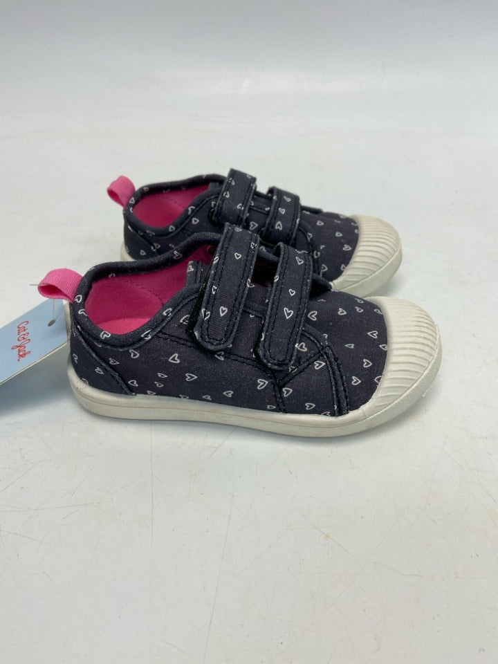 NWT Cat &amp; Jack SIZE 7 Dark Gray White Hearts Girl&