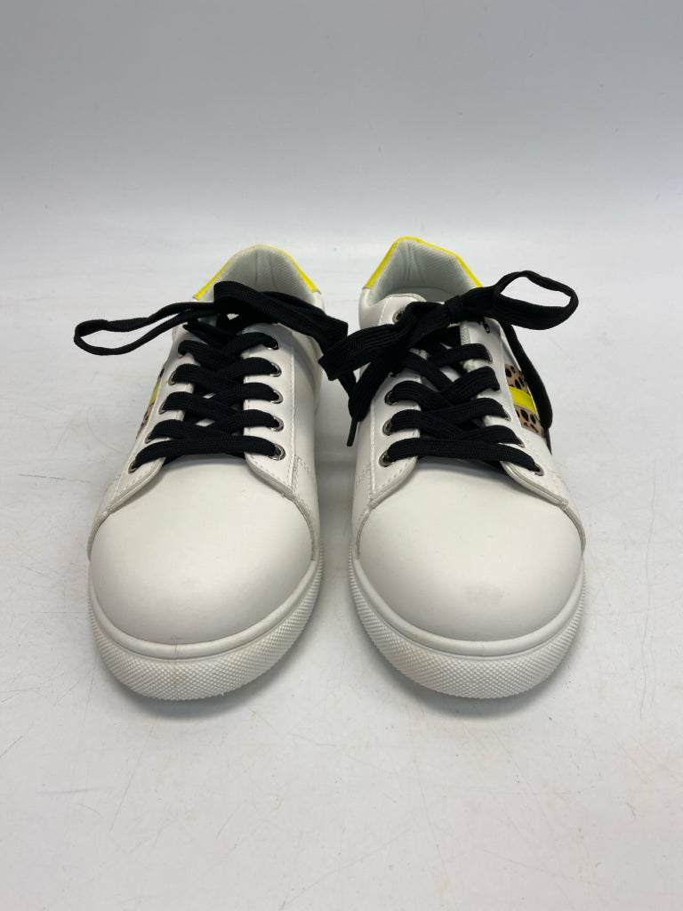 NWOT JellyPop  Size 10 White Black/Yellow Lace-up Sneakers