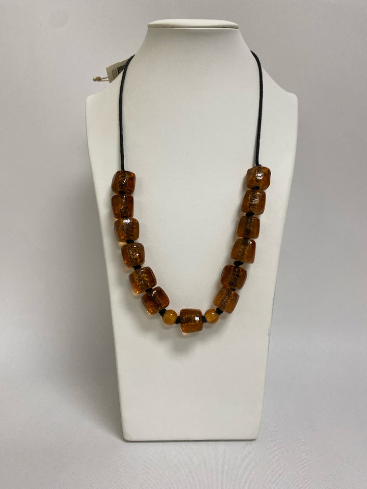 NWT Amber Black Shapes Necklace