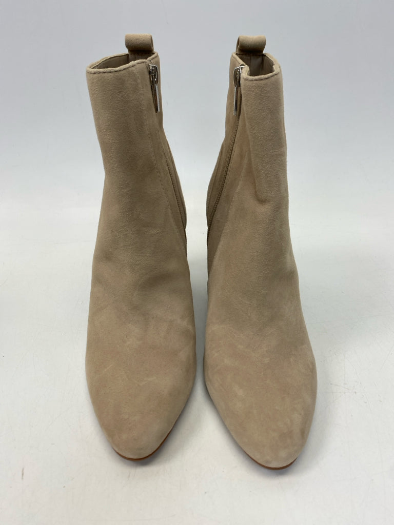 NWOT VINCE CAMUTO US Shoe Size 7.5 Cream Side Zipper Suede Boots