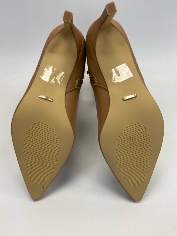 NWOT Bellini  US Shoe Size 8 Camel Boots