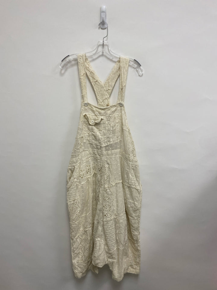 NWT Magnolia Pearl Size OSFM Cream Patchwork Eyelet Ladies Overalls