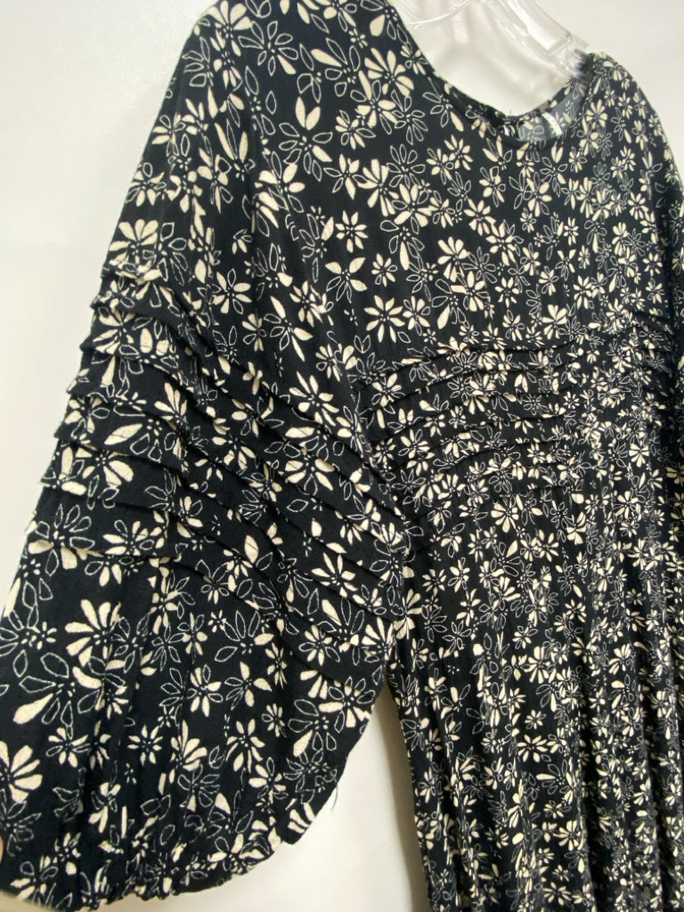 Free People Size 10 Black Cream Flowers Maxi Ladies Dress
