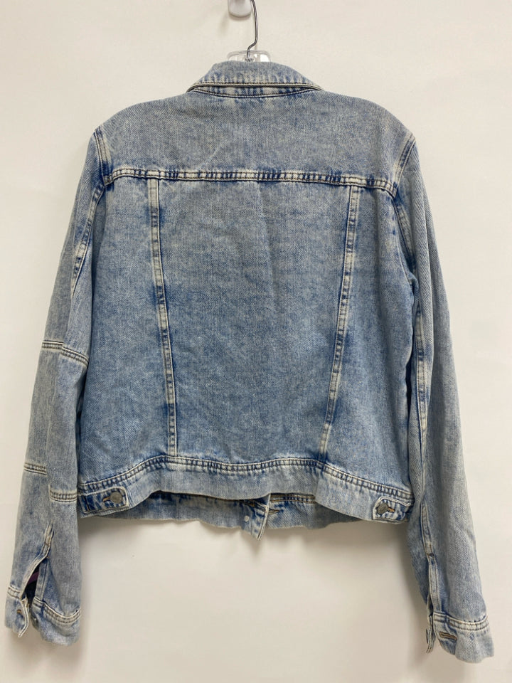Free People Size L Faded Button Up Denim Ladies Jacket