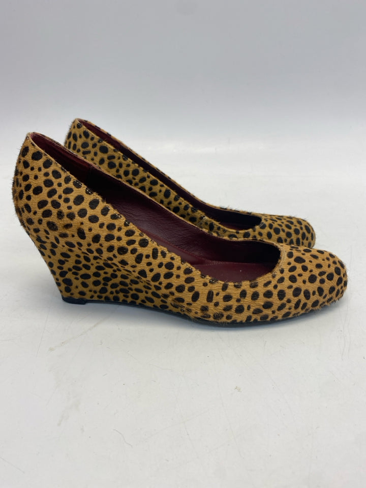Johnston/Murphy US Shoe Size 8 Tan/Brown Animal Print Heels