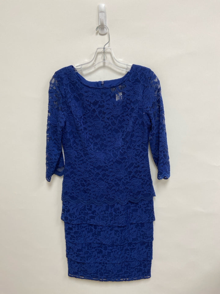 ALEX EVENINGS Size 6P Blue Lace Petite Dress