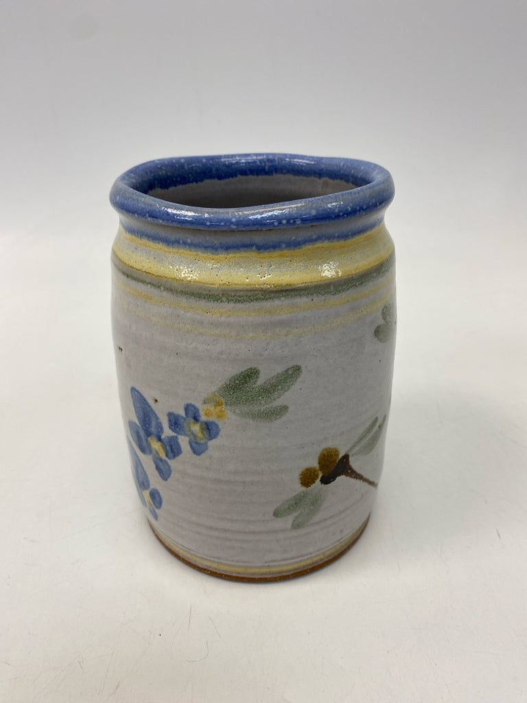 Cream/Blue Multi Color Floral Pottery