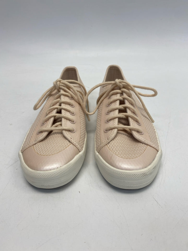 Keds  Size 5.5 Peach Lace-up Sneakers