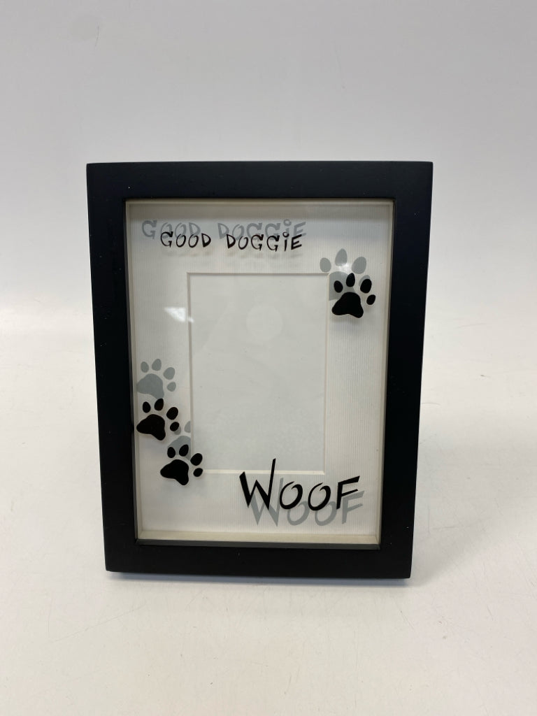 Black White Paw Prints Misc. Pet