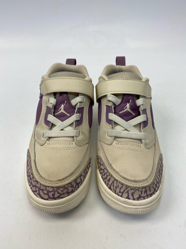 Nike SIZE 2.5Y Beige Purple Jordan Spizike Low Let&