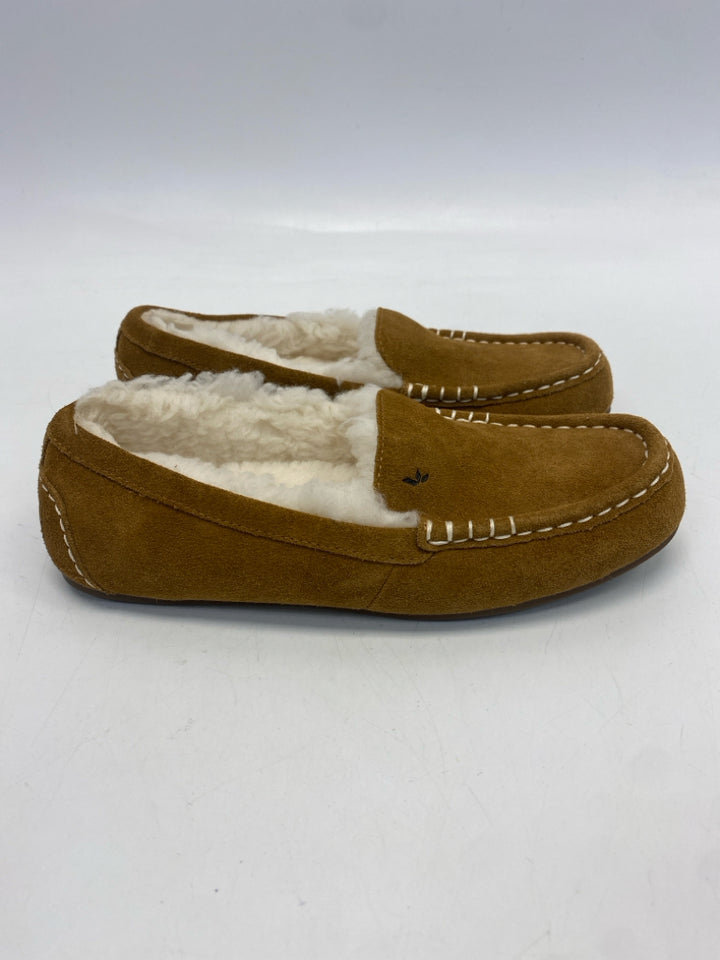 UGG  Size 8 Chestnut Slippers