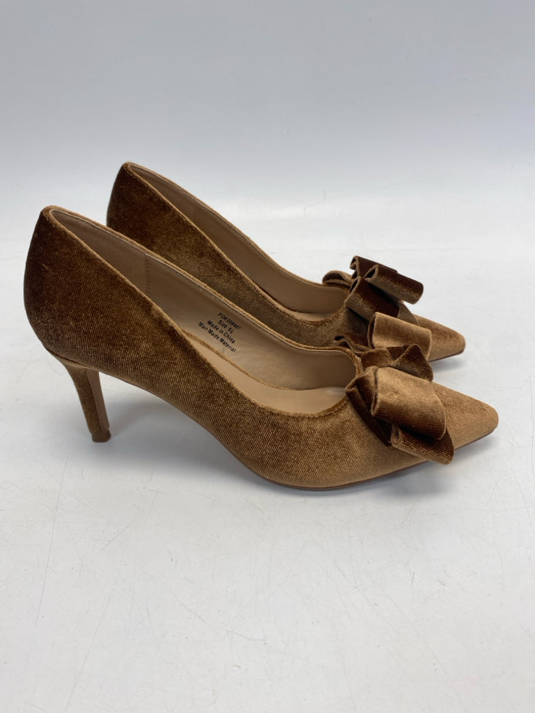 Journee US Shoe Size 5.5 Brown Bow(s) Velour Heels