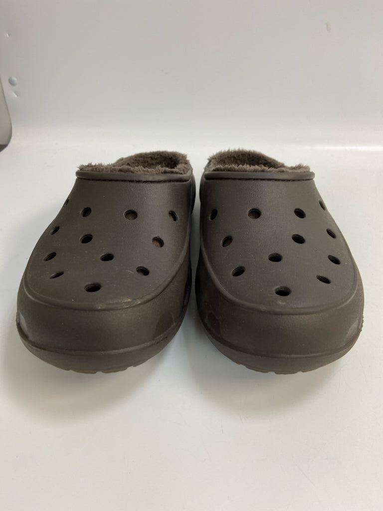Crocs US Shoe Size 8 Brown Flats