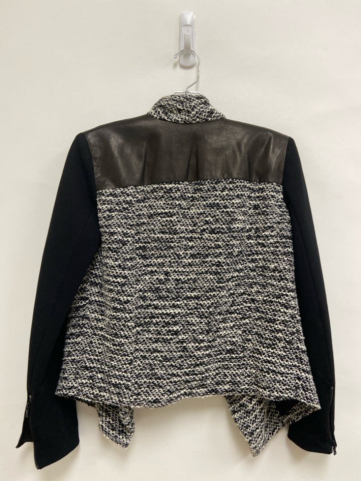 Alice + Olivia Size 6 Black White Woven Drape Ladies Jacket