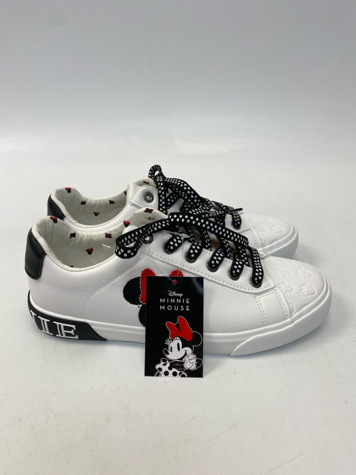 NWT Groundup  Size 8 White Black Minnie Sneakers