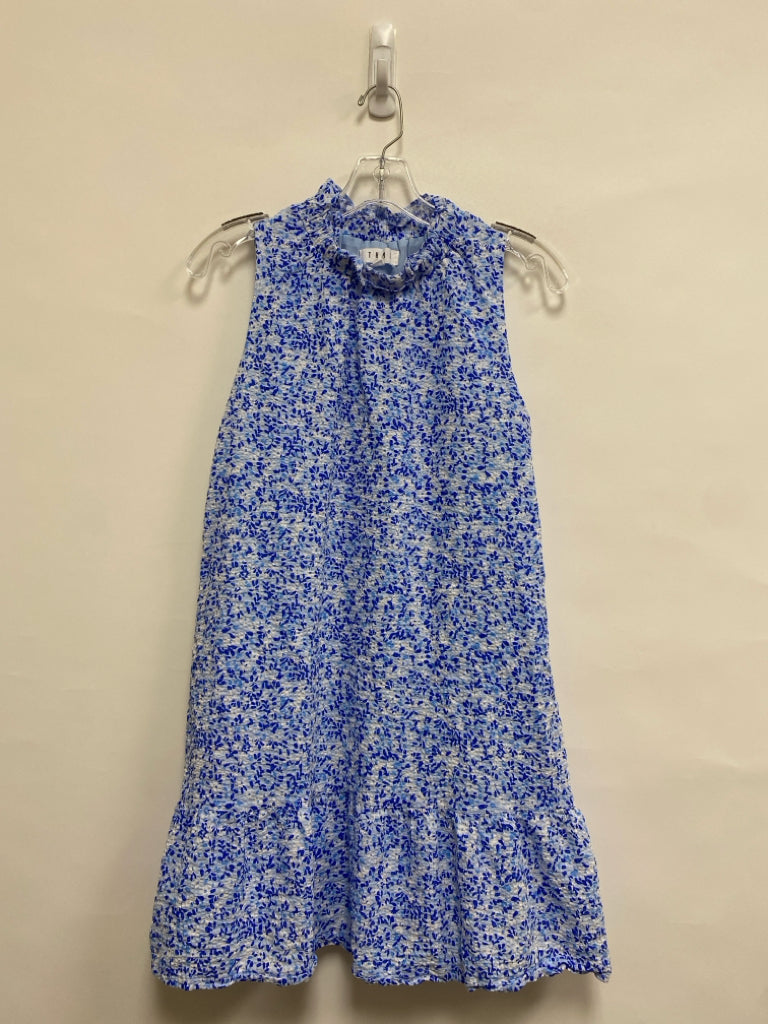 THML Size M Blue/White Texture Sleeveless Ladies Dress