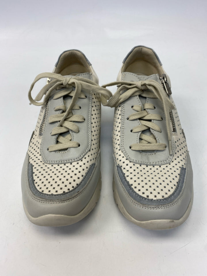 Pikolinos  Size 40 Cream Pale Blue Sneakers