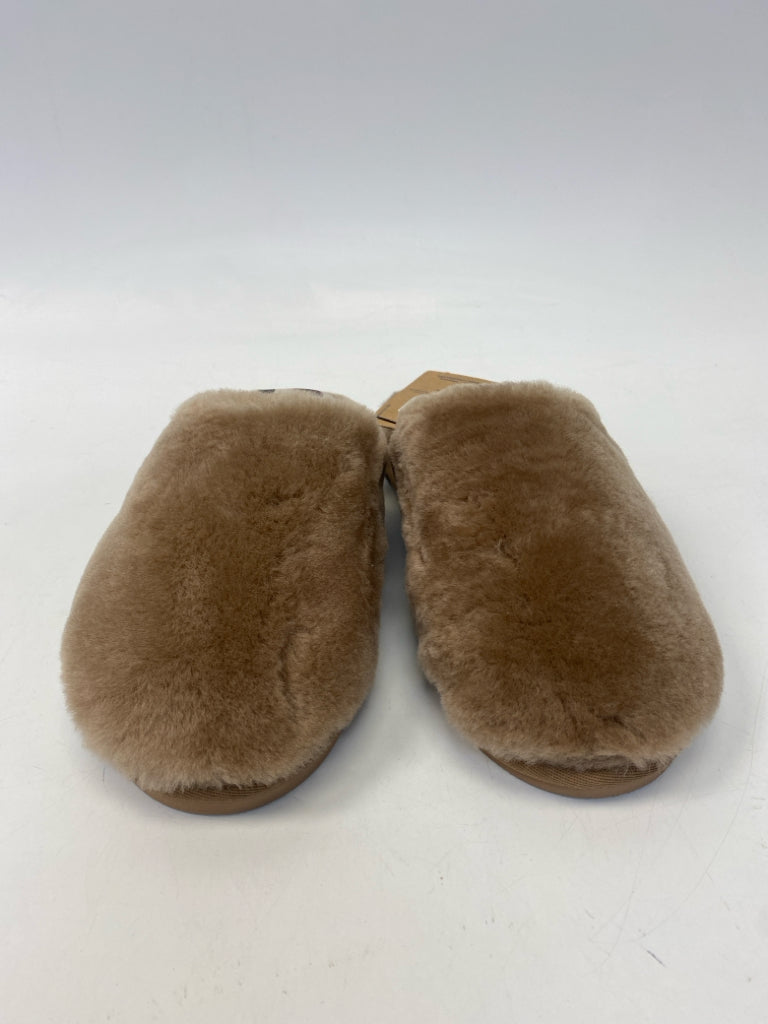 NWT Dearfoams  Size 10 Brown Fuzzy Slippers
