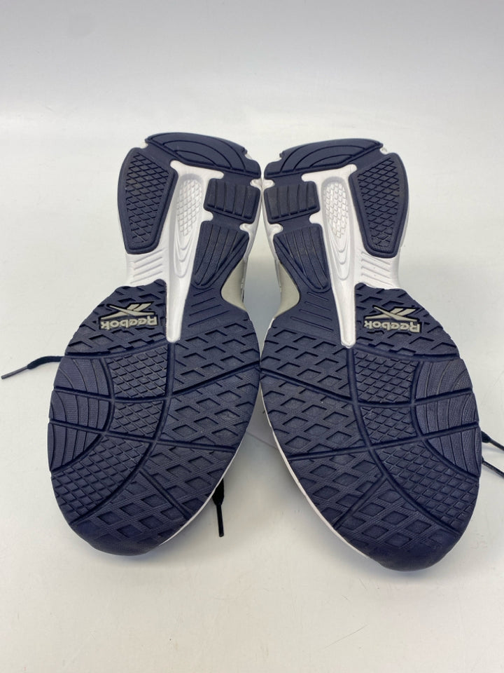 NWOT Reebok Size 7 Navy Gray Lace-Up Men&