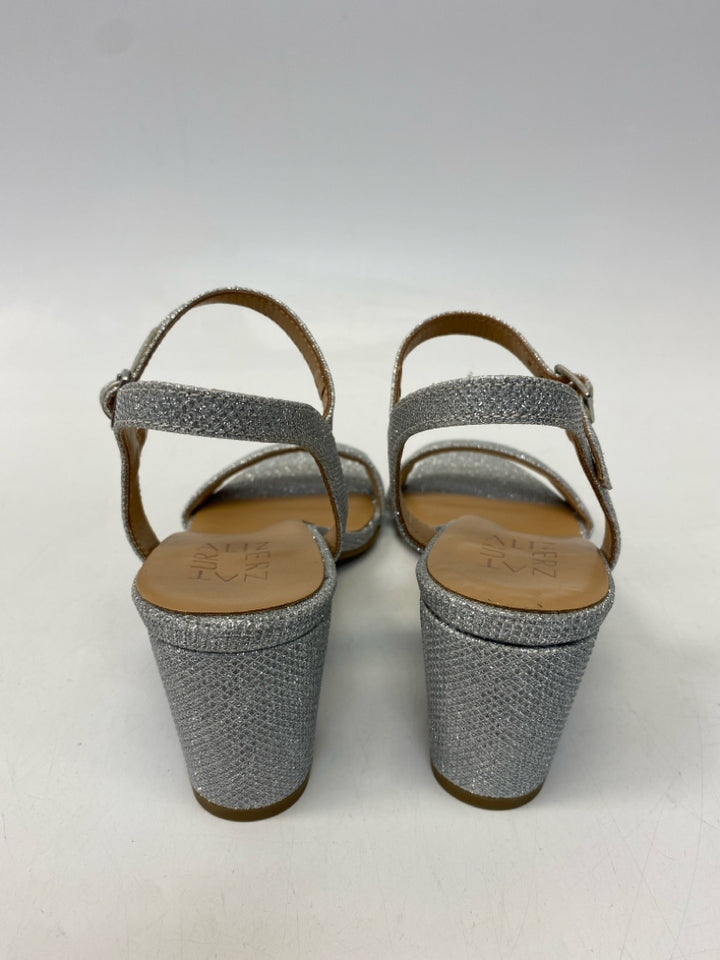 NWOT Naturalizer  Size 7.5 Silver Shimmery Sandals