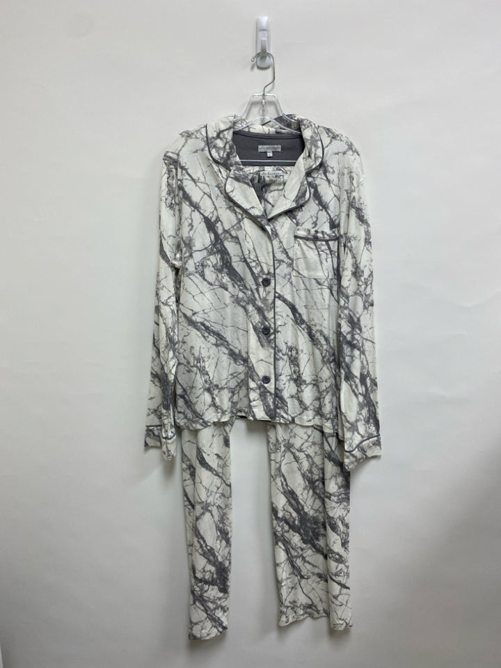 Size L White/Gray Marbled Ladies 2pc Pajamas